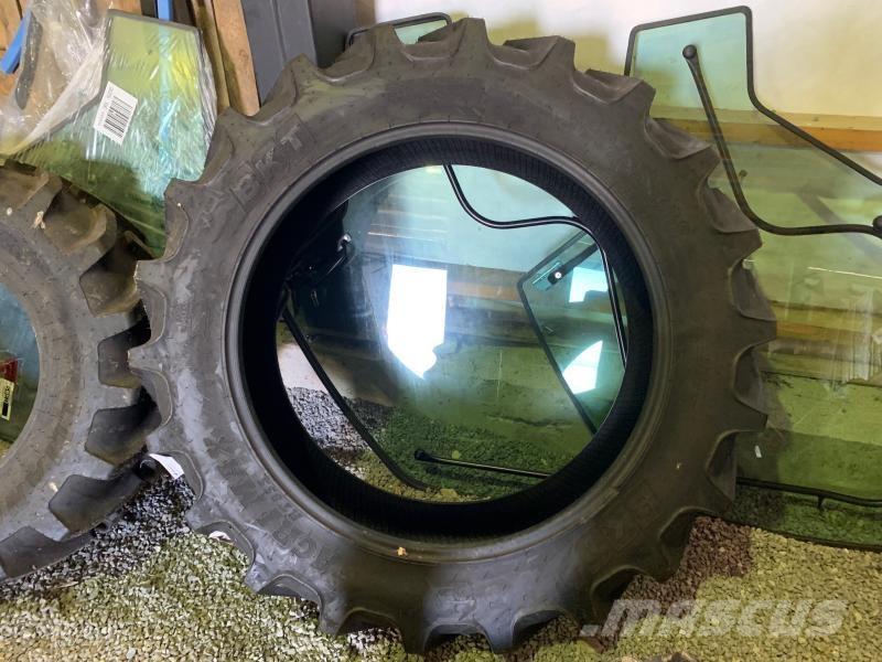 BKT Däck 340/85 R38 Gume, kotači i naplatci