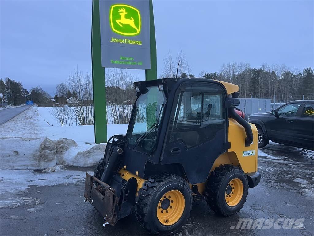 JCB 330 SKID STEER Terenska vozila