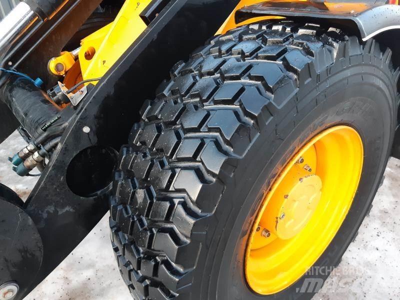 JCB 411 HT STORA BM Utovarivači na kotačima