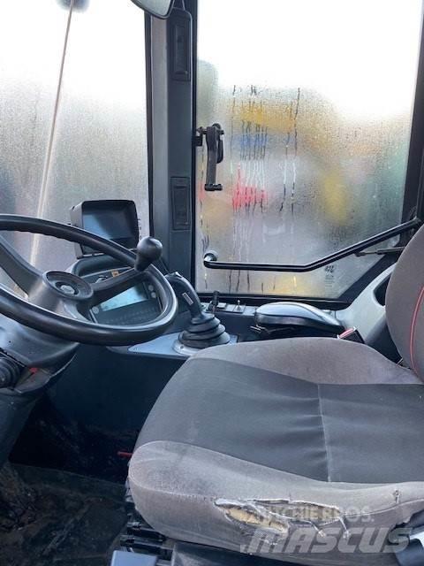 JCB 412S LASTMASKIN Utovarivači na kotačima