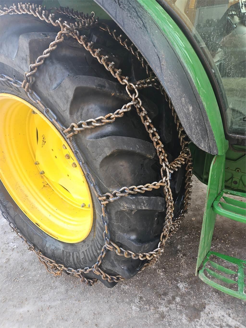John Deere 5115M Traktori