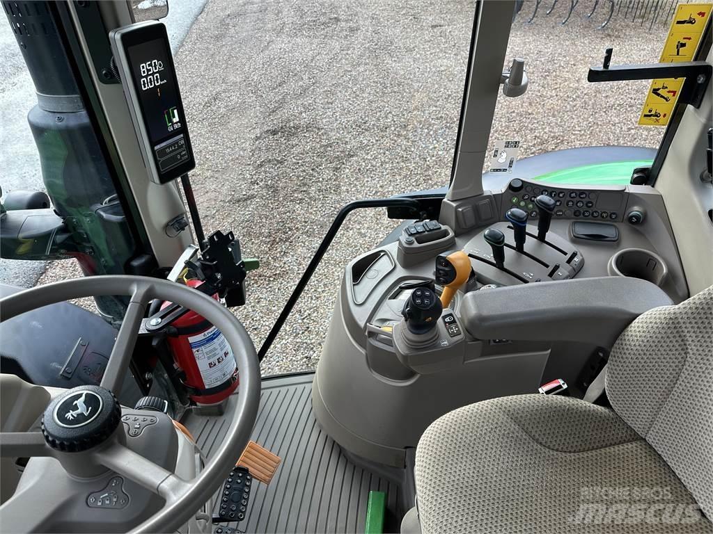 John Deere 6120M Traktori