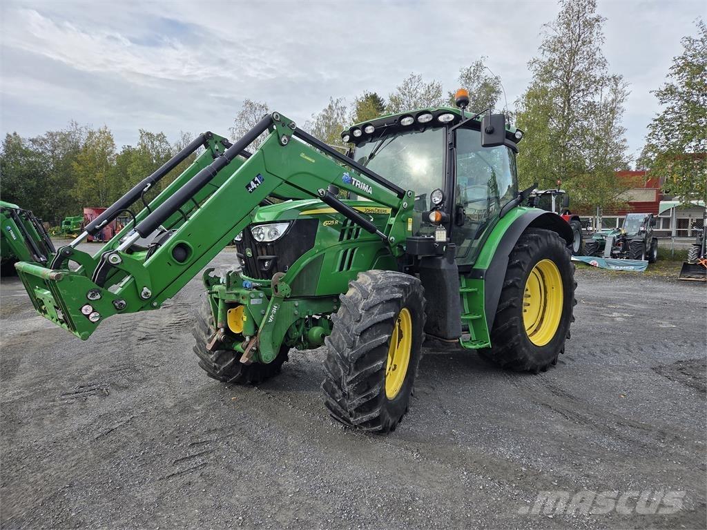 John Deere 6125R Traktori