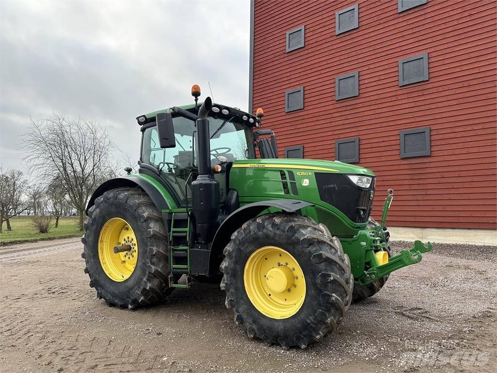 John Deere 6250R Traktori