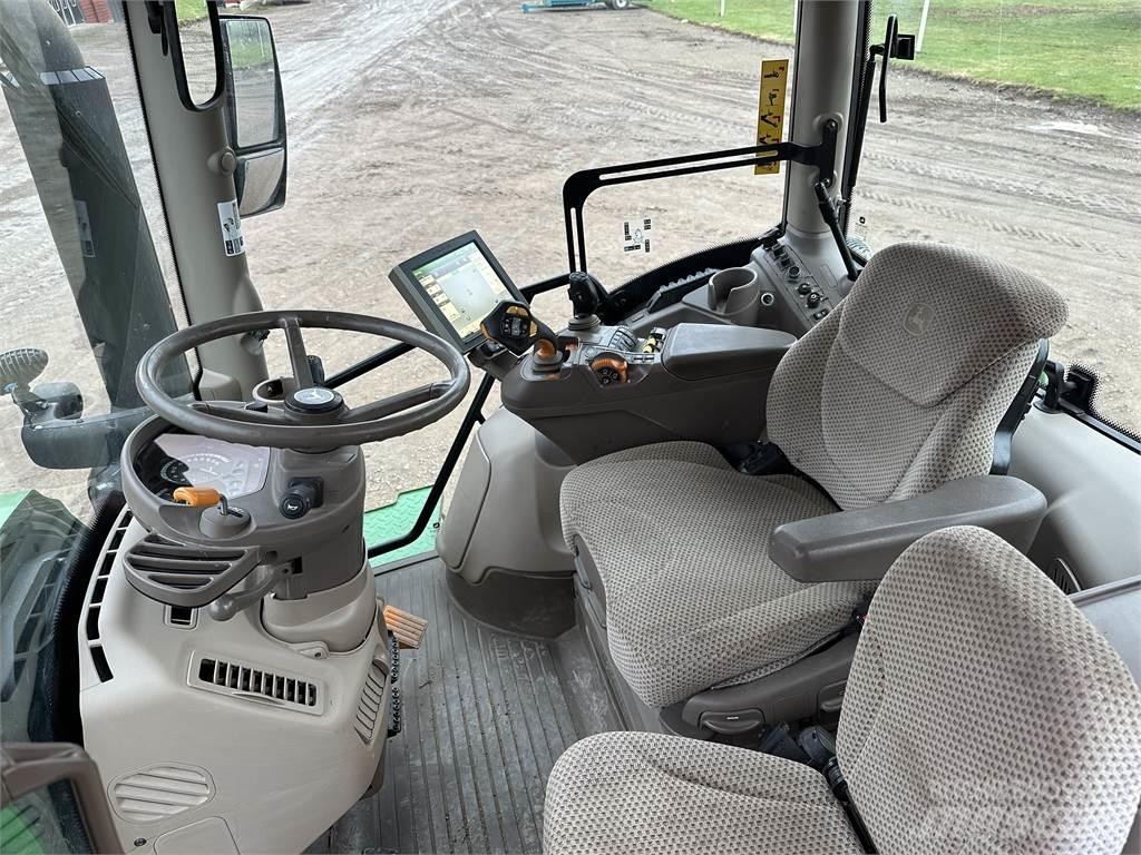 John Deere 6250R Traktori