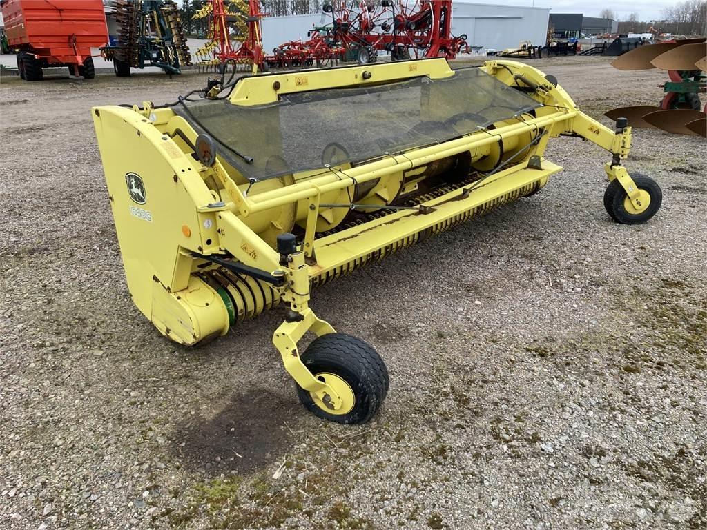 John Deere 640C Pick-up Priključci za mašine za krmu na vlastiti pogon