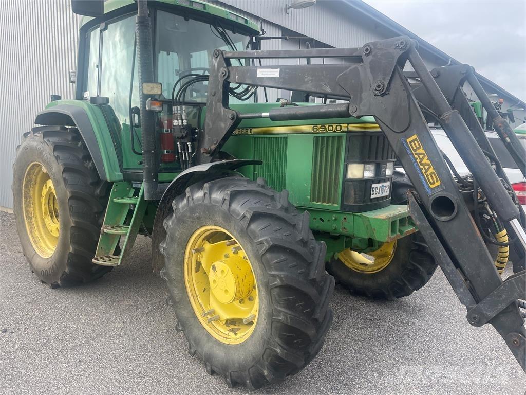John Deere 6900 TRAKTOR Traktori