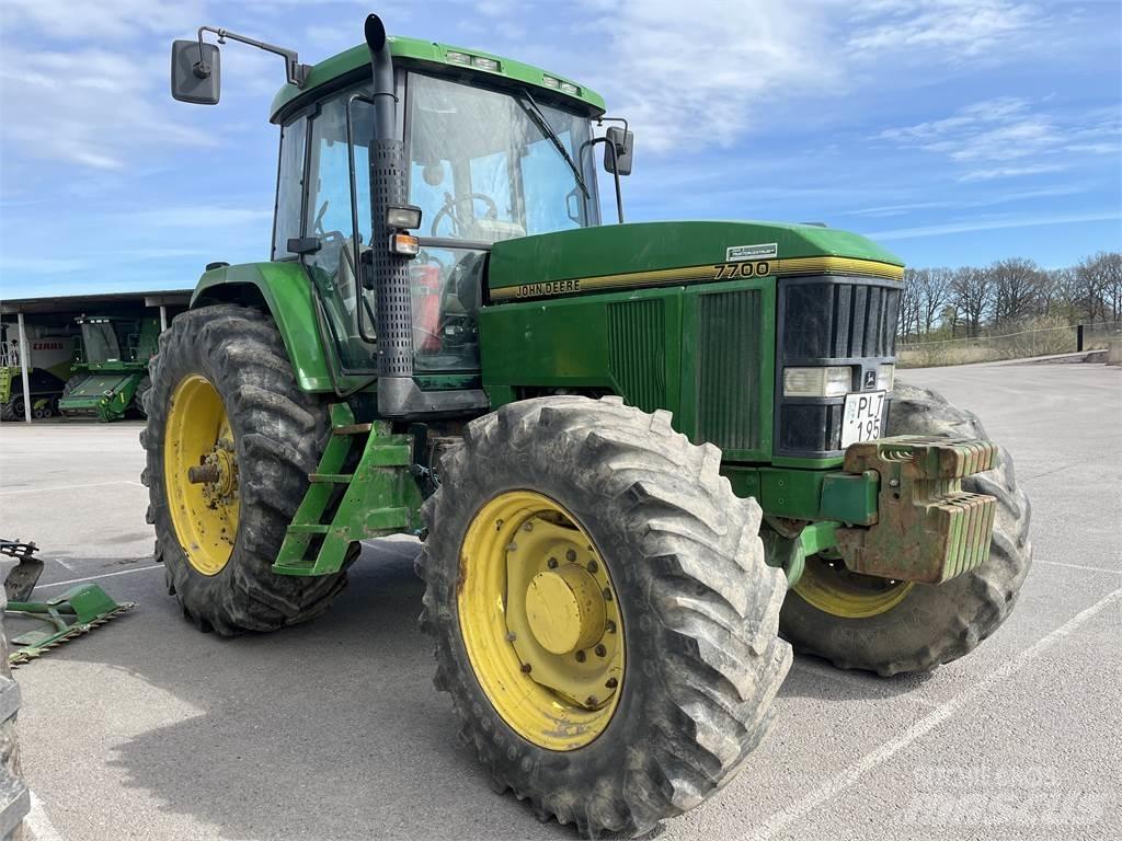 John Deere 7700 Traktori