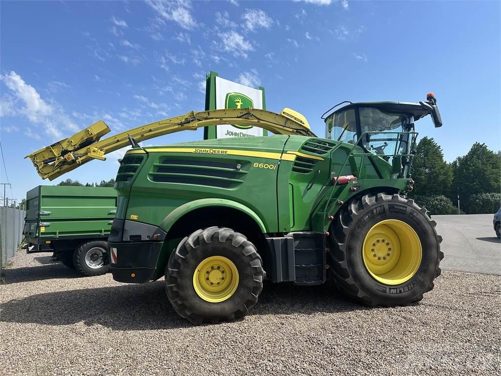 John Deere 8600 Strojevi za krmu na vlastiti pogon