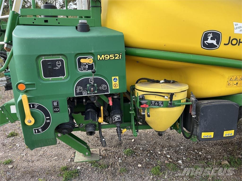 John Deere M952 Vučene prskalice