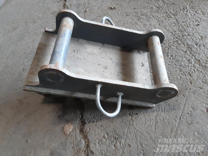  KOMBI GRIND S40 Bageri gusjeničari