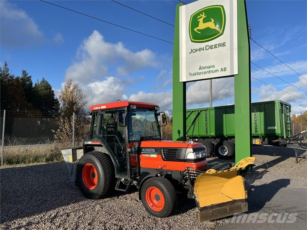 Kubota L4200 Održavanje okoliša – ostalo