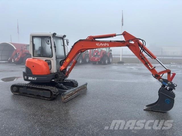 Kubota U35-3 a Bageri gusjeničari