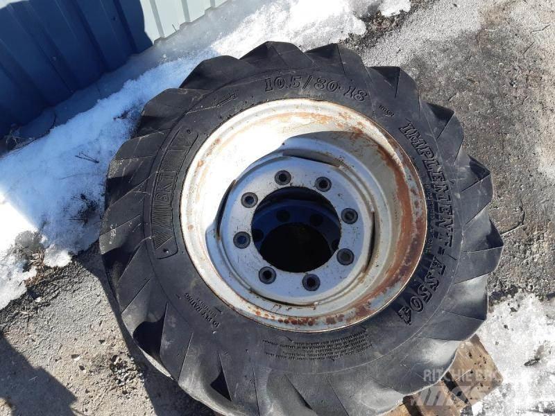  TRAKTOR HJUL 10,5/80-18 Gume, kotači i naplatci