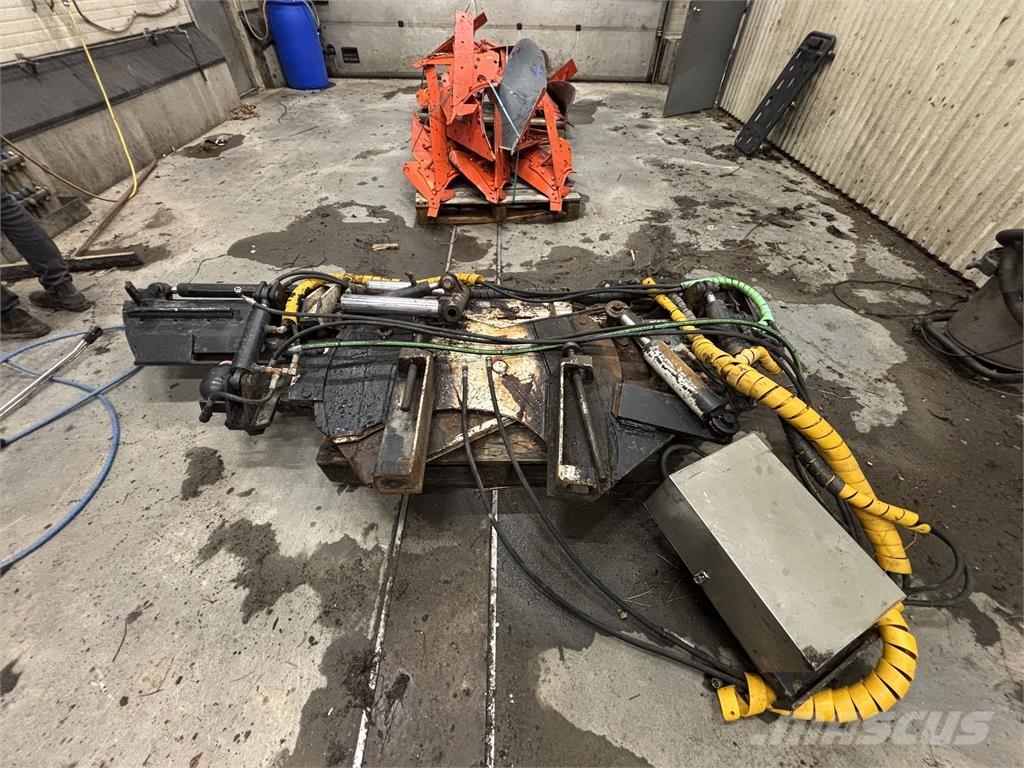  Underbett till Traktor Ostali priključci i komponente