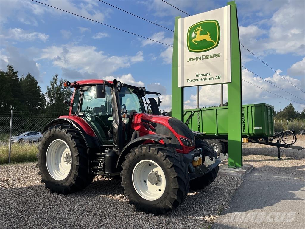 Valtra N174 Traktori