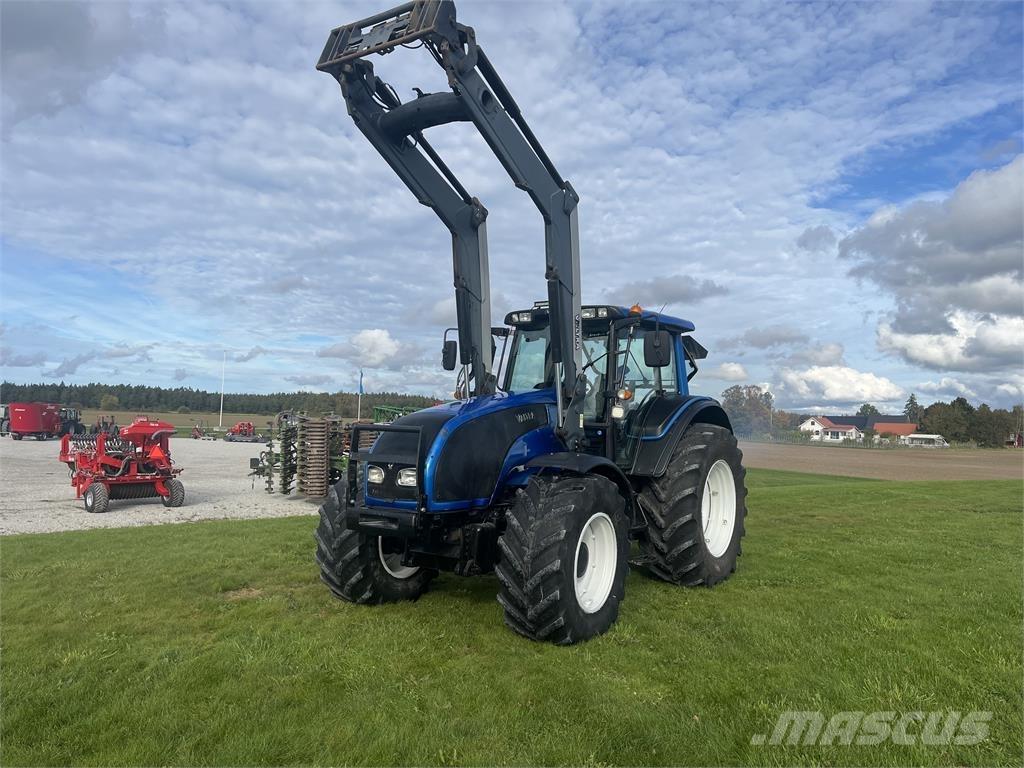 Valtra T151 E Traktori