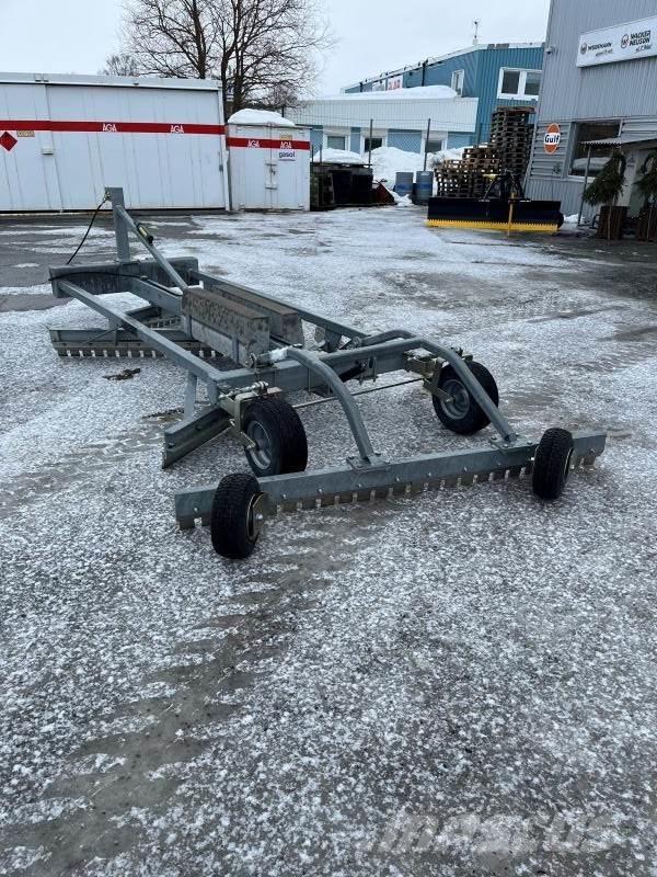 Ysta VÄGSLADD YVL 200 Utovarni rovokopači