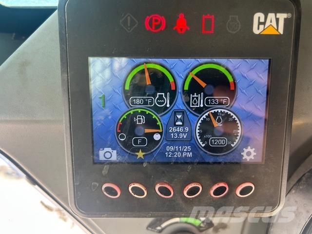 CAT 226D Gume, kotači i naplatci