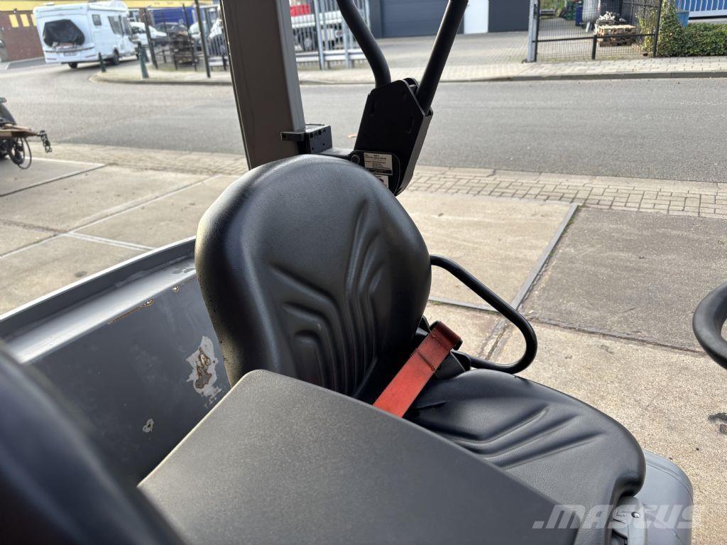 Jungheinrich EFG320 Električni viličari