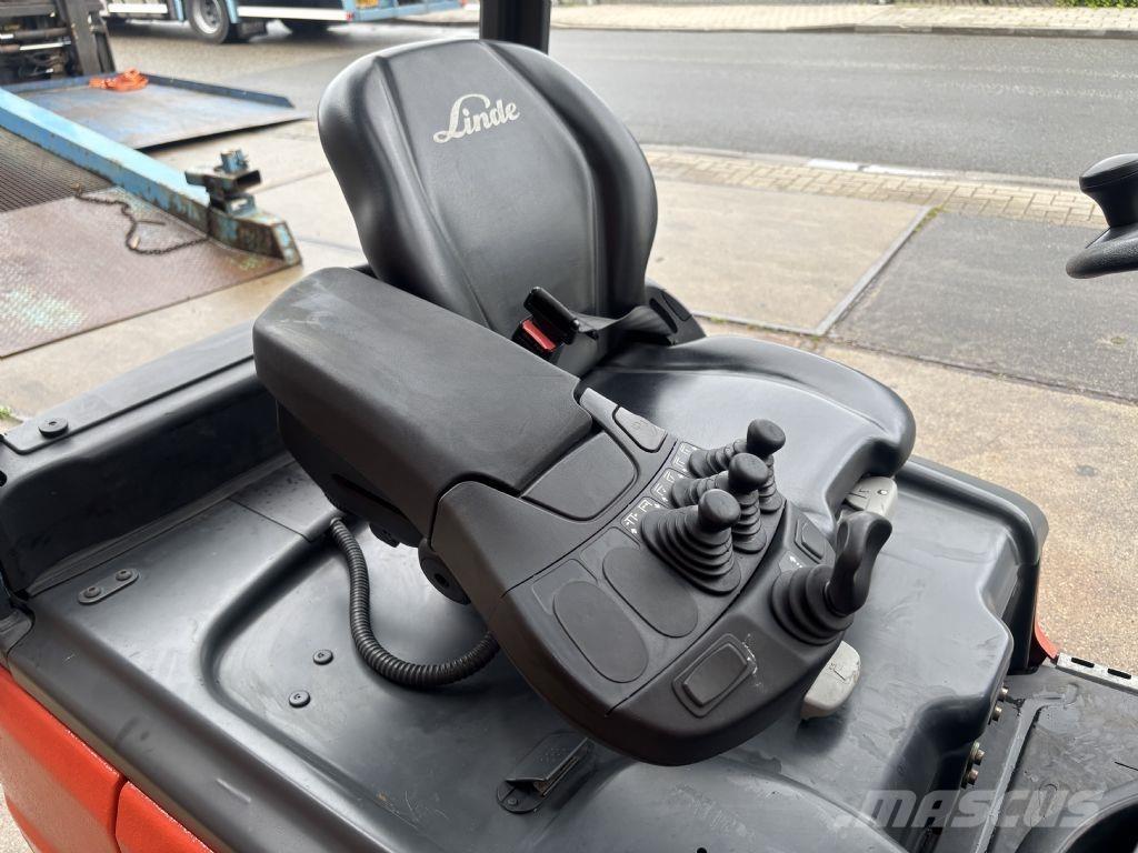 Linde E18-02 Električni viličari