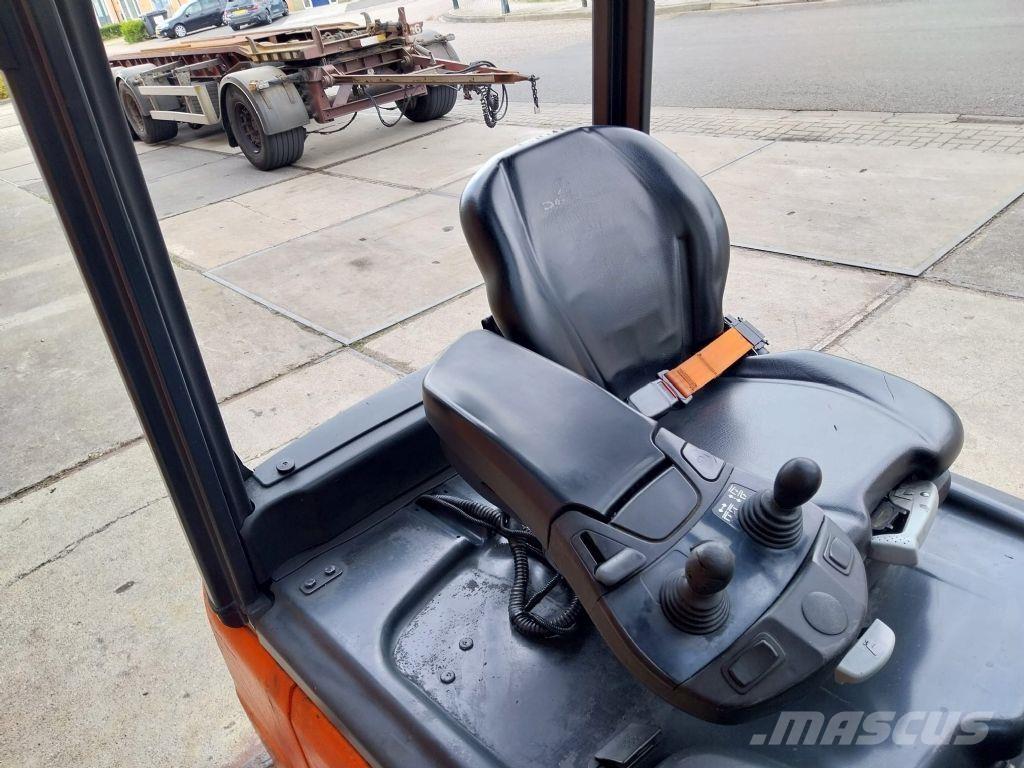 Linde E20L-02 Električni viličari