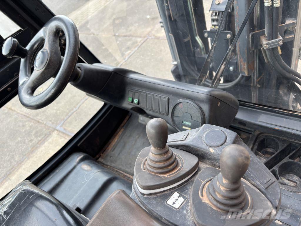 Linde E25 / 02 Električni viličari