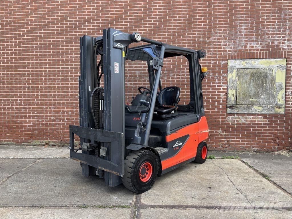 Linde E30-01 Električni viličari