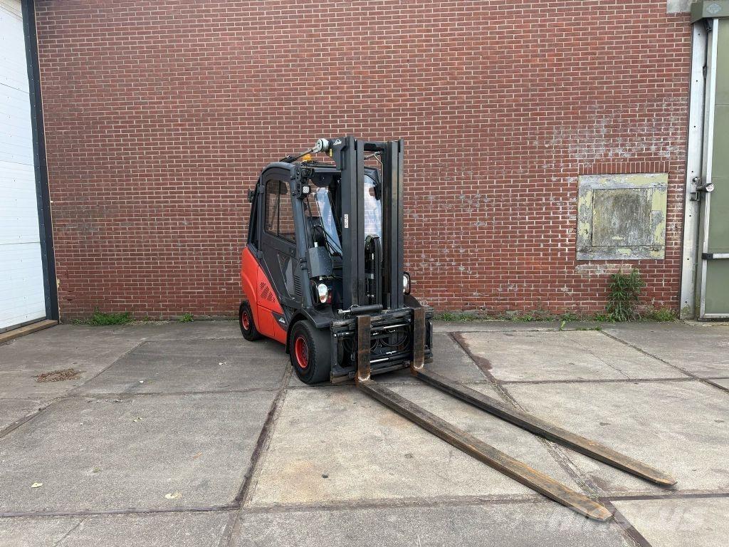 Linde H35D-02 Diesel trucks