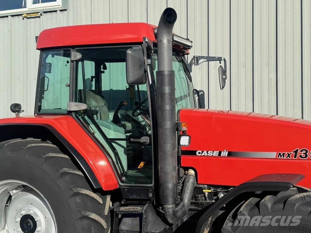 CASE MX 135 Traktori