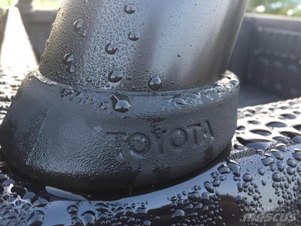 Toyota 718 Ostala oprema za traktore