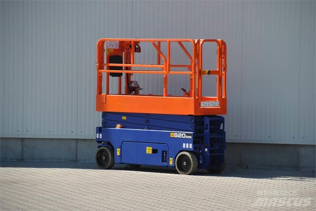JCB S2032E Škaraste platforme