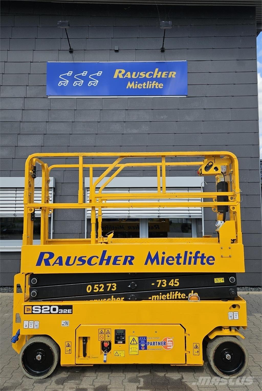 JCB S2032E Škaraste platforme