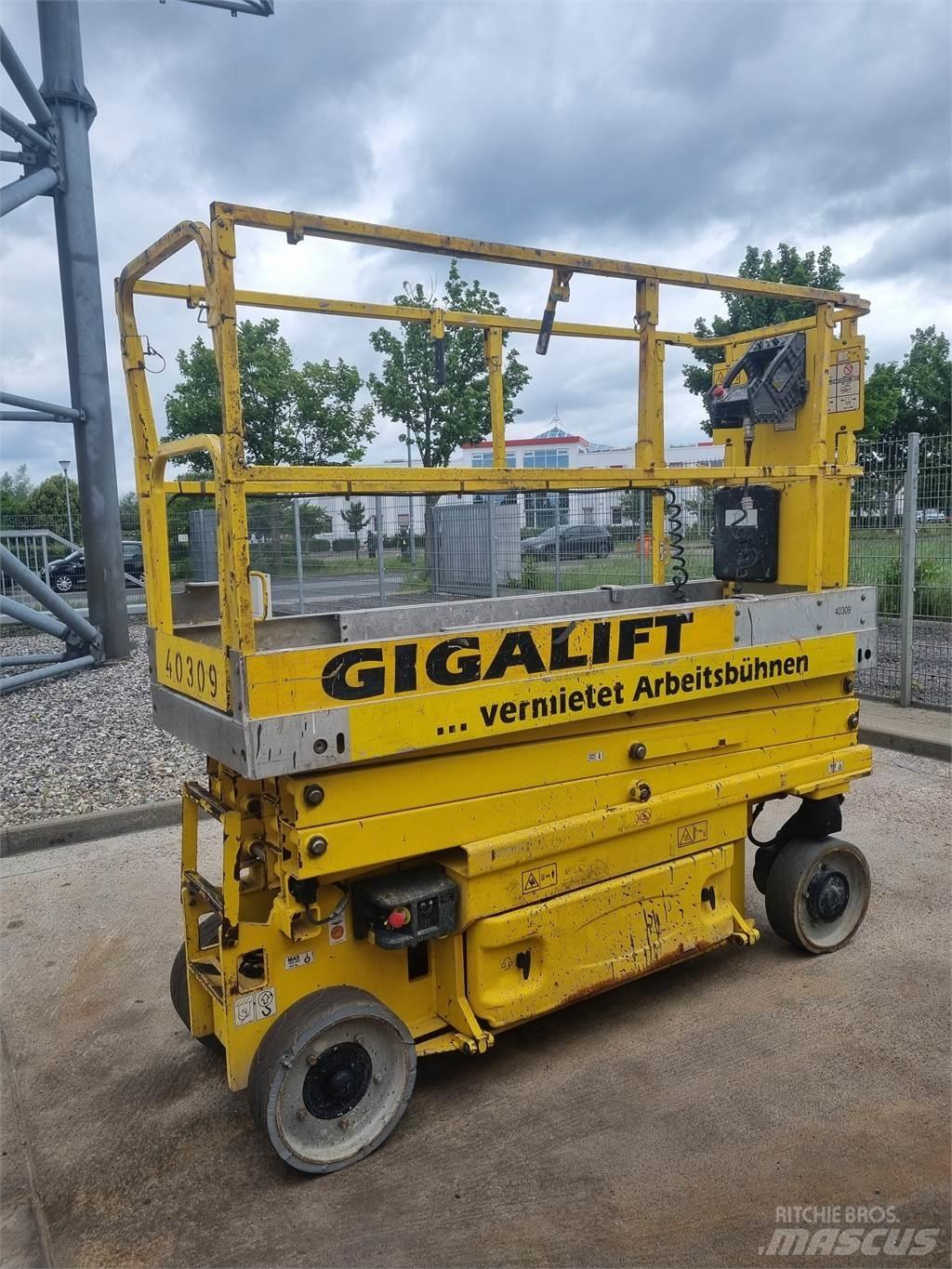 JLG 2030 ES Škaraste platforme