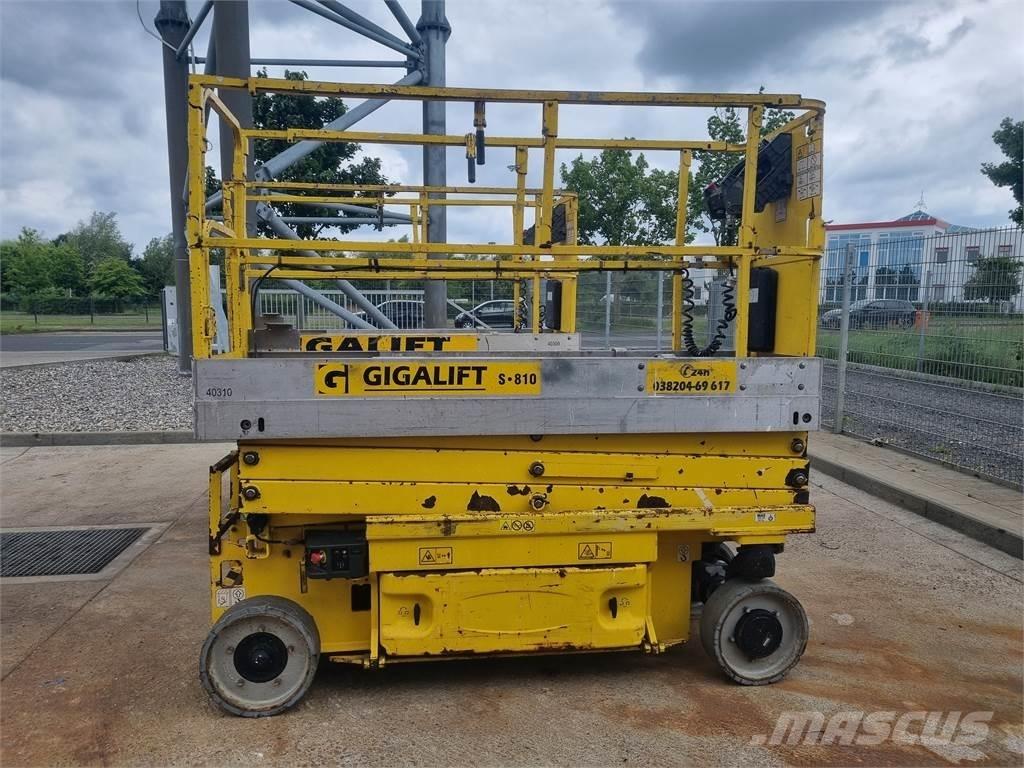 JLG 2030 ES Škaraste platforme