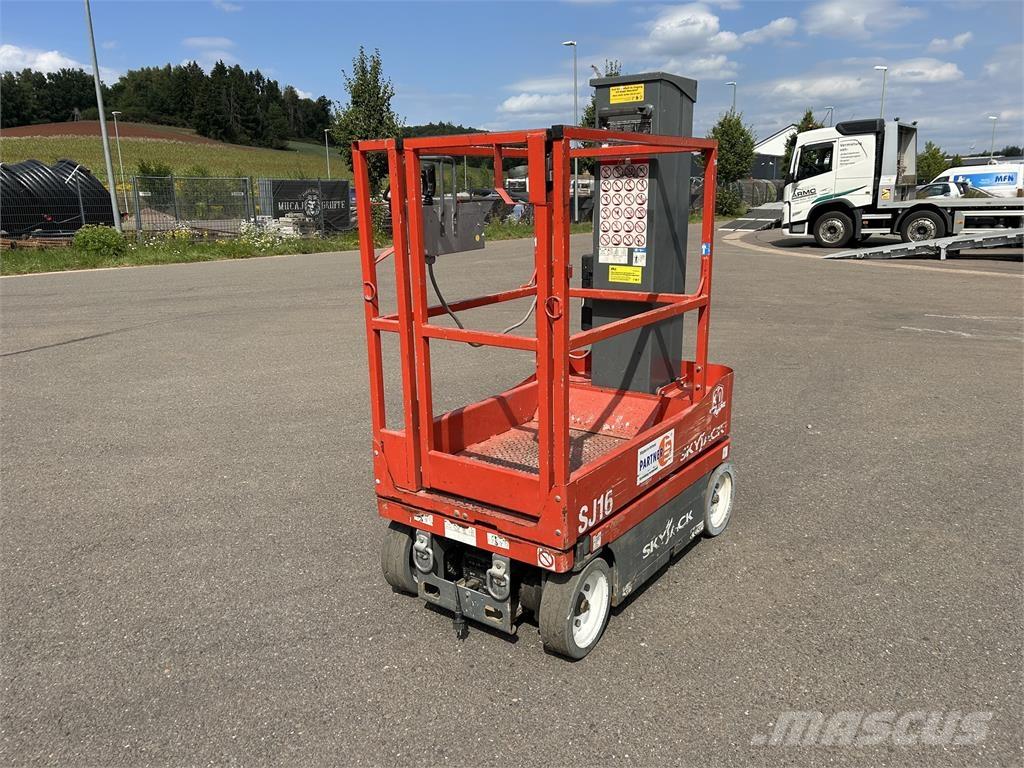SkyJack SJ16 Teleskopske samohodne platforme