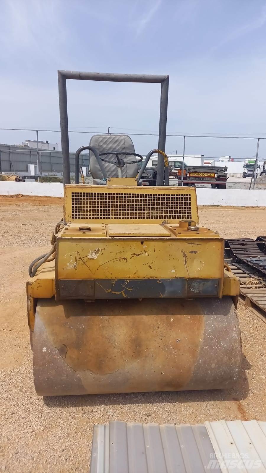 Bomag BW120AD Valjci sa dvojnim bubnjem
