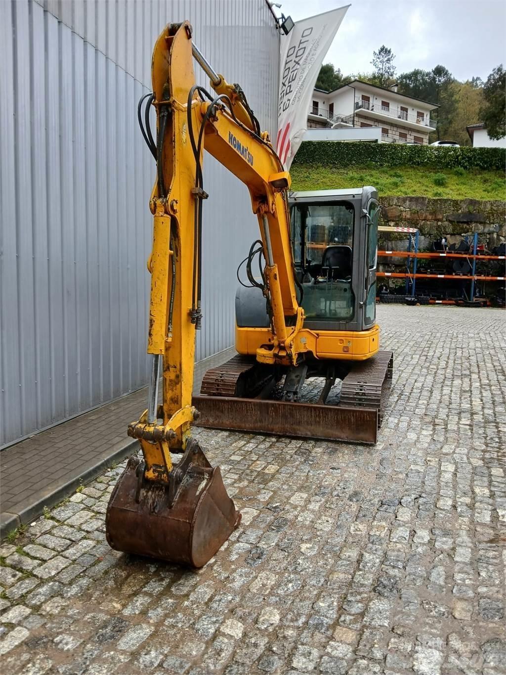 Komatsu PC50MR-2 Mini bageri <7t