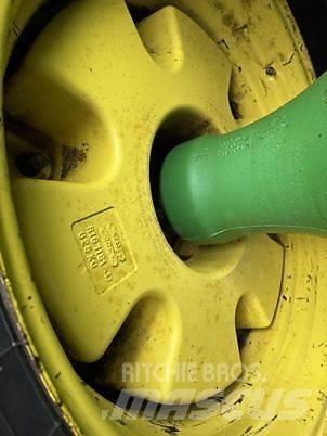 John Deere 7930 Traktori