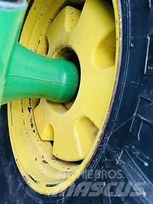 John Deere 8345R Traktori