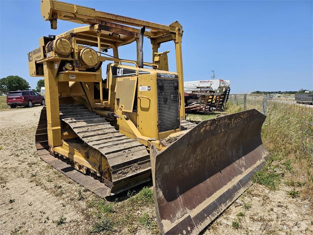 CAT D5N LGP Buldožeri gusjeničari