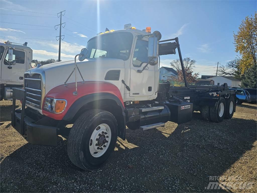 Mack CV713 Ostali kamioni
