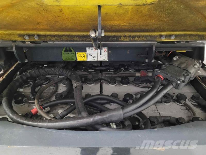 Aisle-Master 20WHE Viličar za uske prolaze