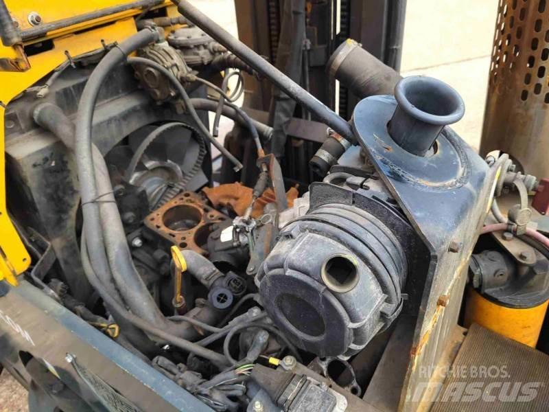 Combilift C3000 GAS Viličari sa 4-stranskim dohvatom
