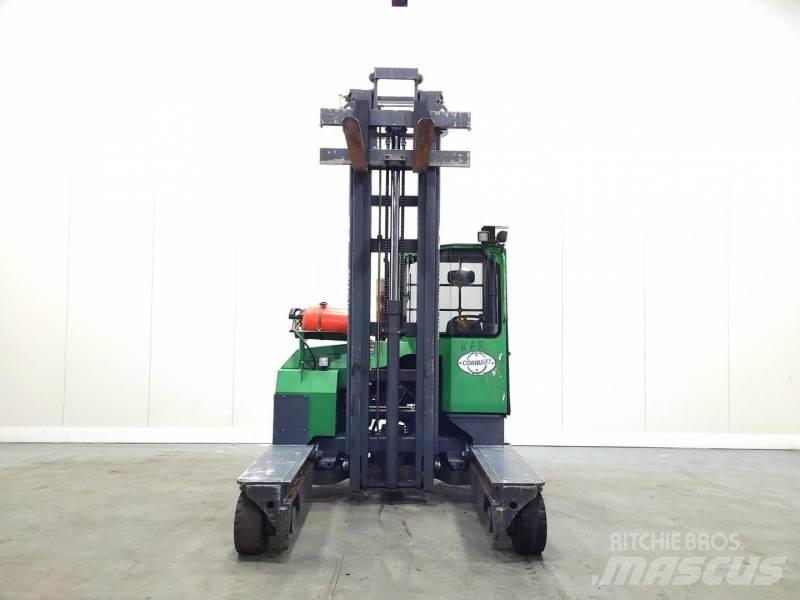 Combilift C4000 Viličari sa 4-stranskim dohvatom