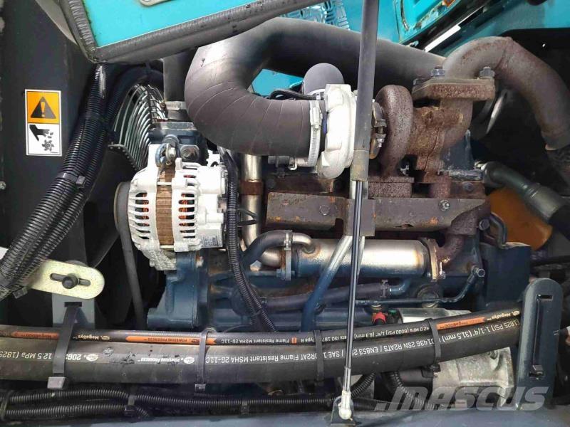 Combilift C6000 Viličari sa 4-stranskim dohvatom