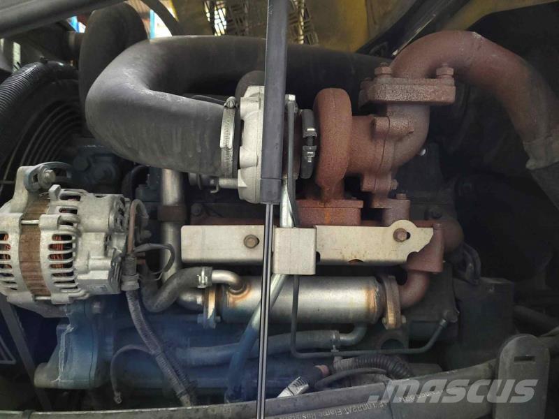 Combilift C7000 Viličari sa 4-stranskim dohvatom