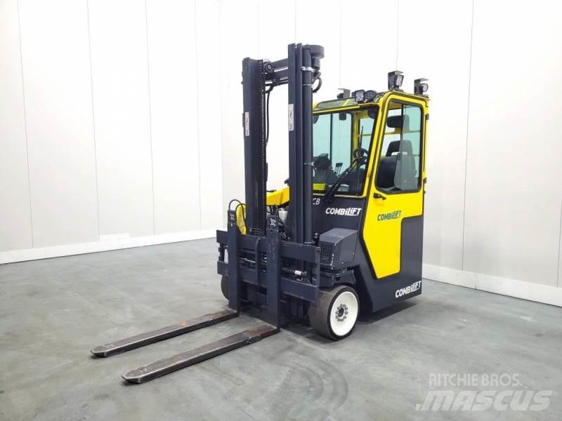 Combilift CB4000 Viličari sa 4-stranskim dohvatom