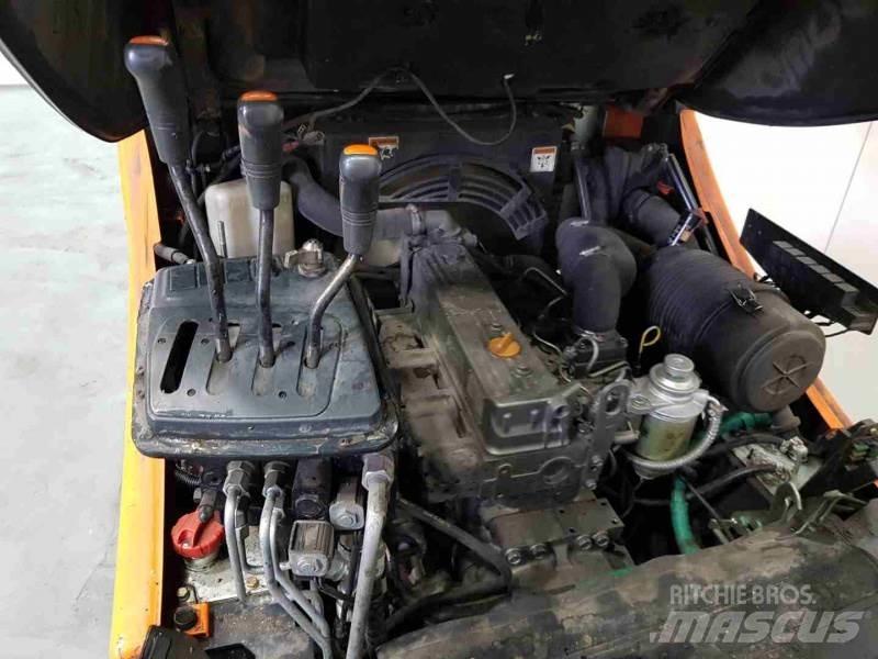 Doosan D25S-5 Dizelski viličari