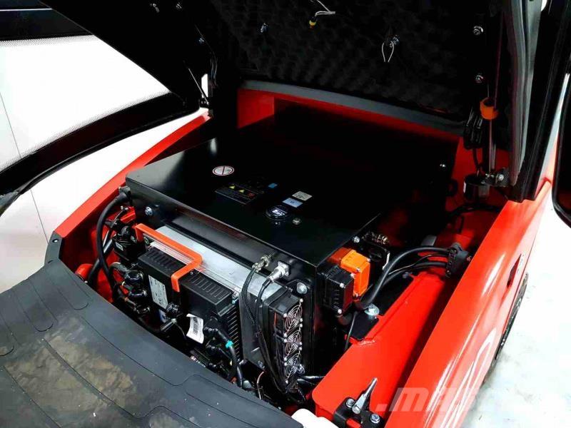 EP EFL253B 205 FC RENTAL Električni viličari